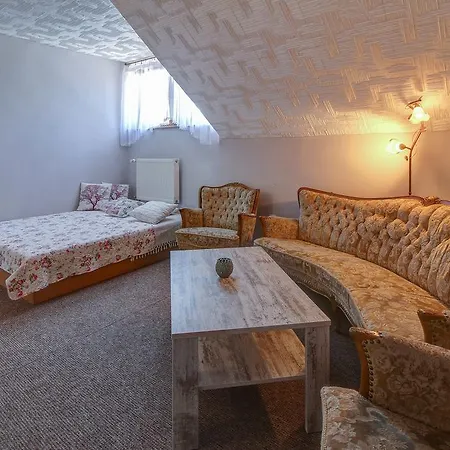 Гостевой дом Eliska Штявницке-Бане